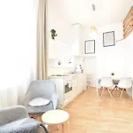 Hidden Gem In With Free Parking 인스브루크