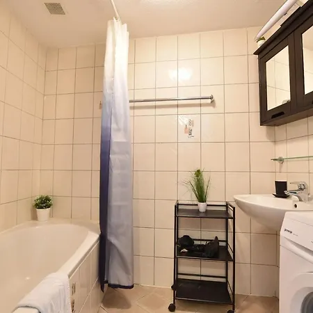 Hidden Gem In With Free Parking Appartement